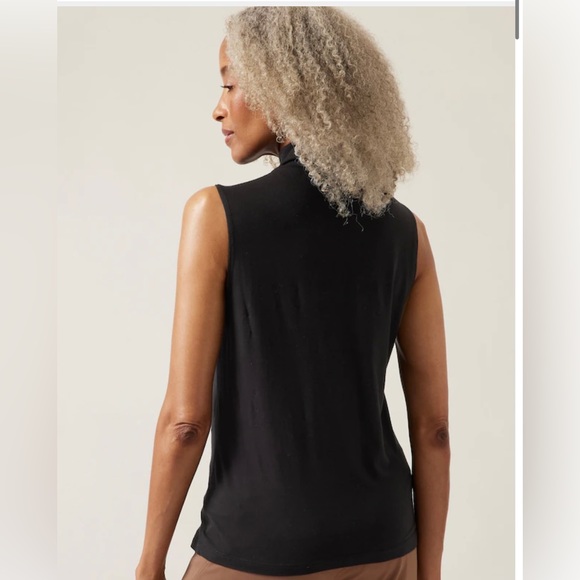 Athleta Outbound Tank - Picture 2 of 7